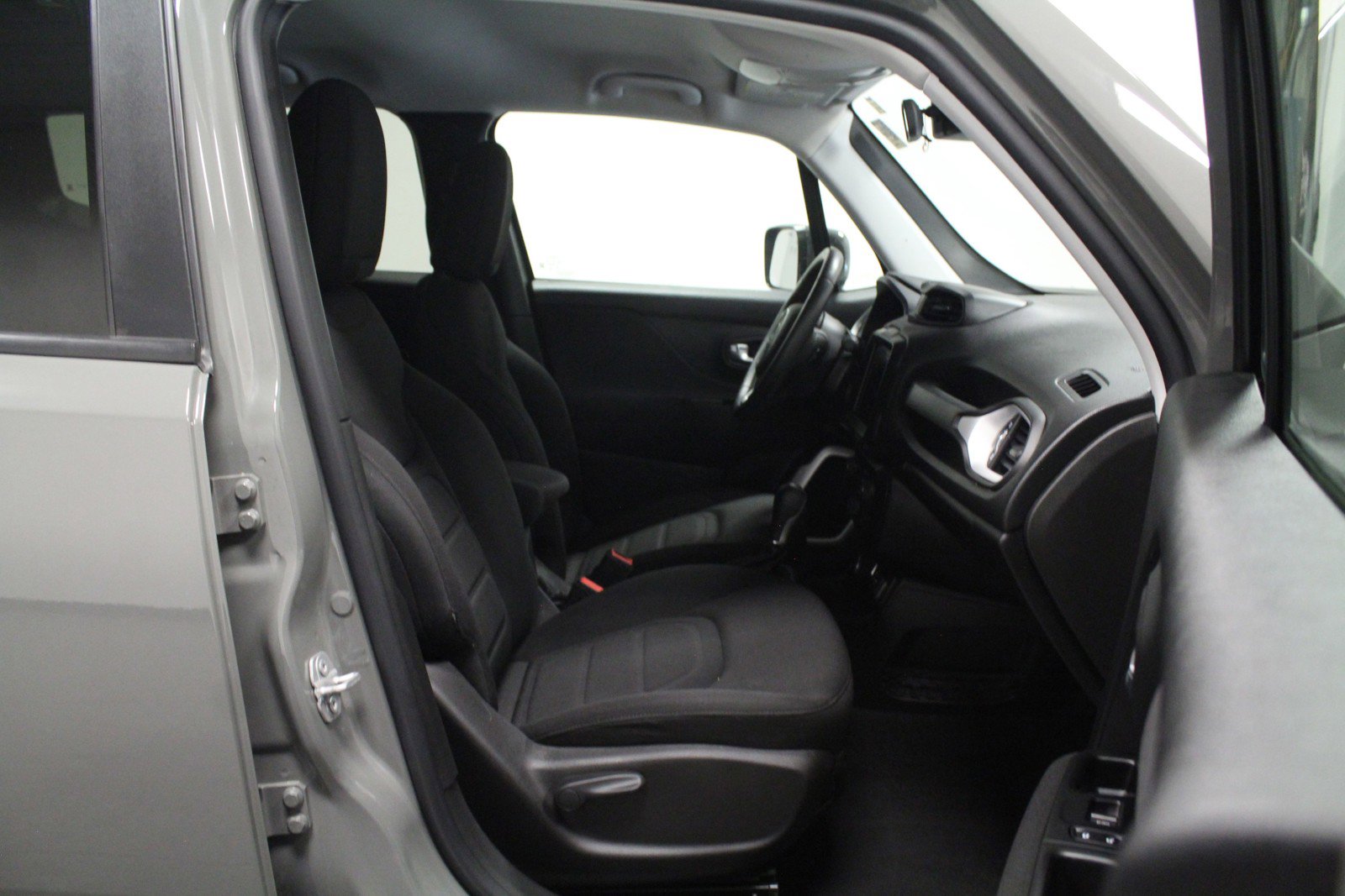 2021 Jeep Renegade Latitude photo 15