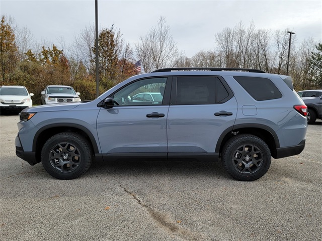 2025 Honda Pilot TrailSport photo 3
