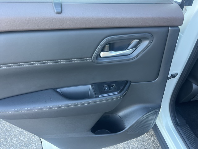 2023 Nissan Rogue SV photo 29