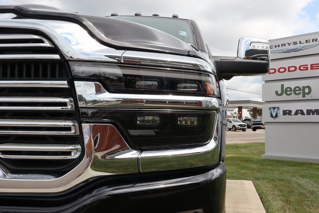 2025 Ram 2500 Laramie photo 6