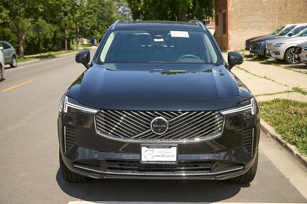 2025 VOLVO XC90 - Image 4