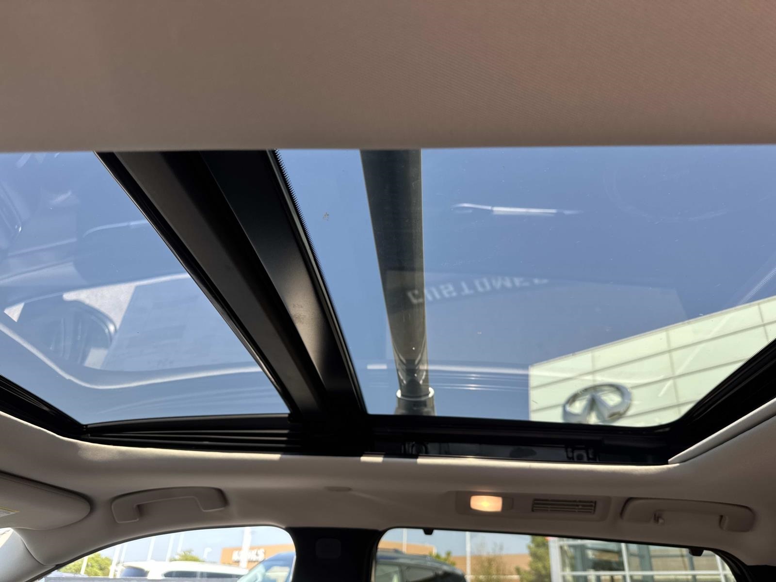 2026 Infiniti QX60 Luxe photo 9