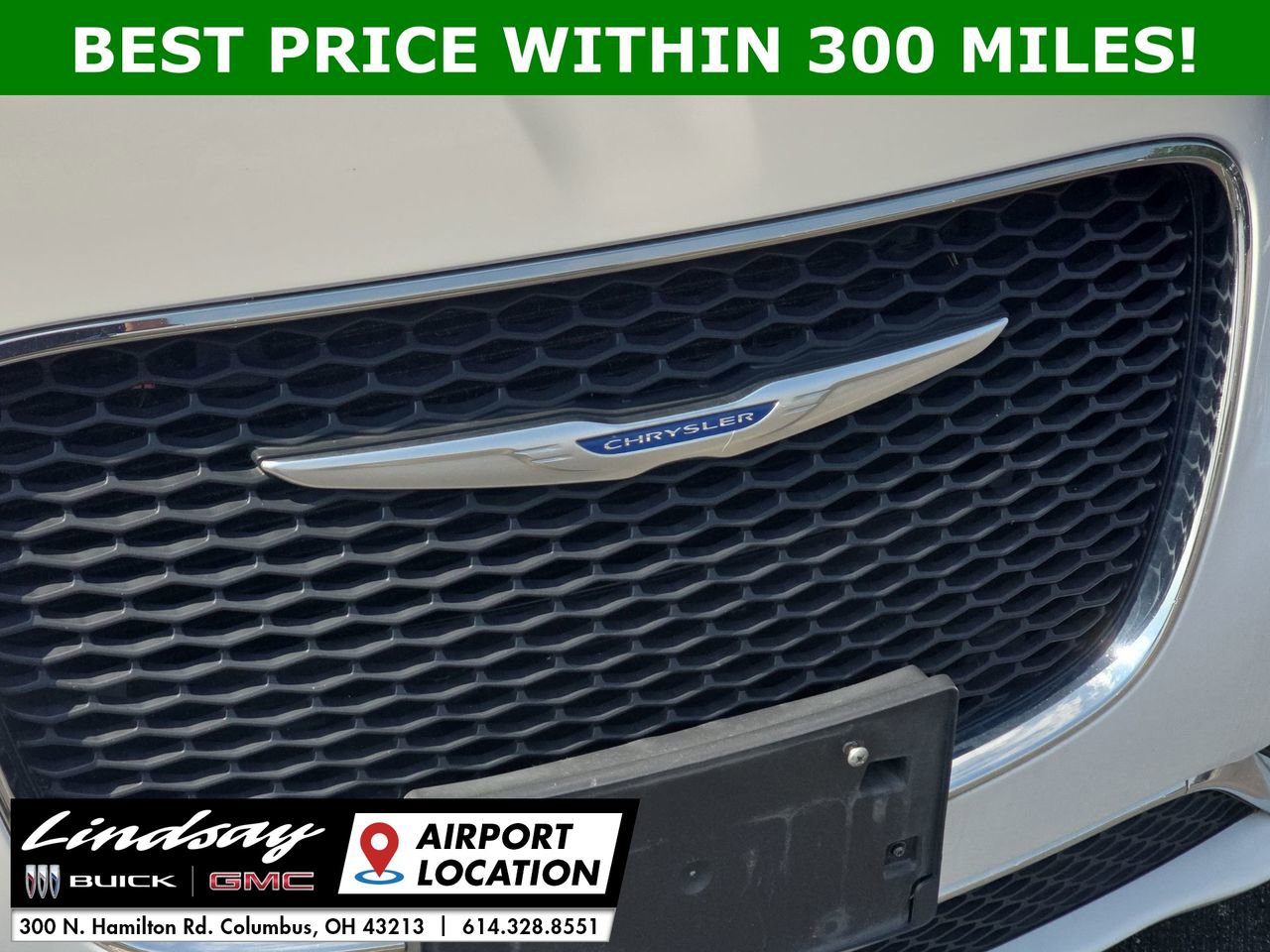 2022 Chrysler 300 Touring photo 24