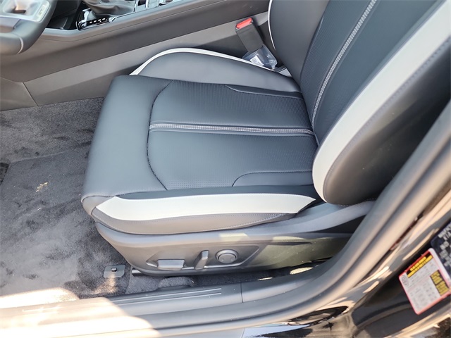 2026 Kia K5 GT-Line photo 13