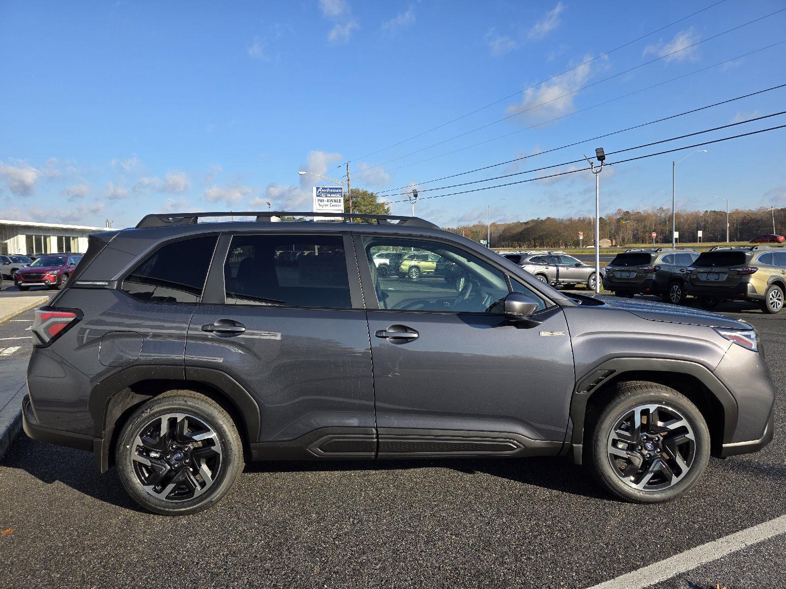 2025 Subaru Forester Limited photo 3