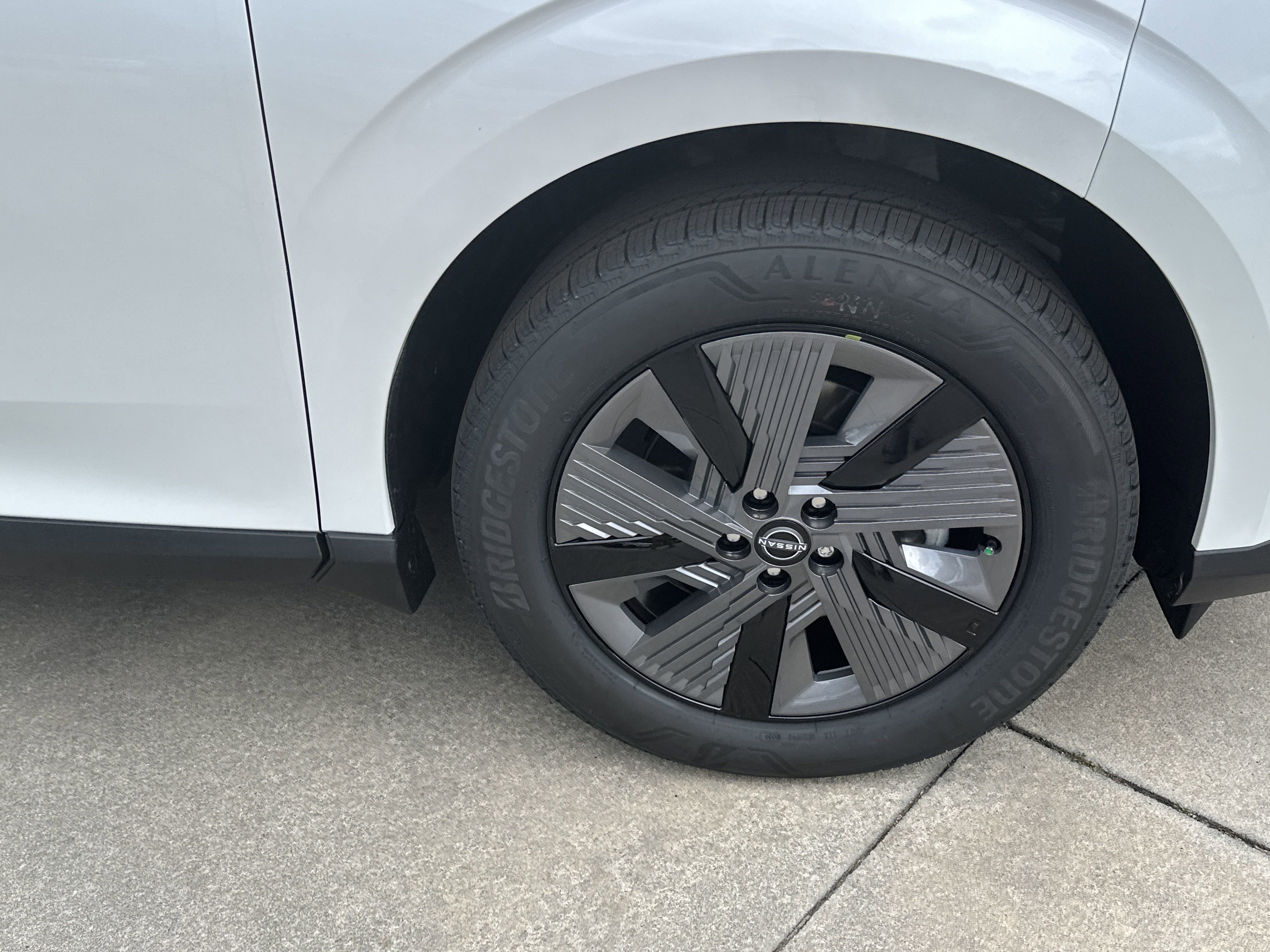 2025 Nissan Murano SL photo 8