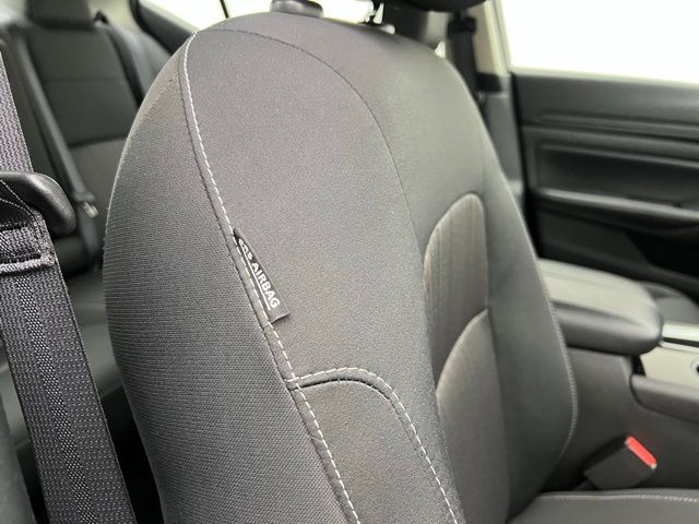 2024 Nissan Altima 2.5 SV photo 29
