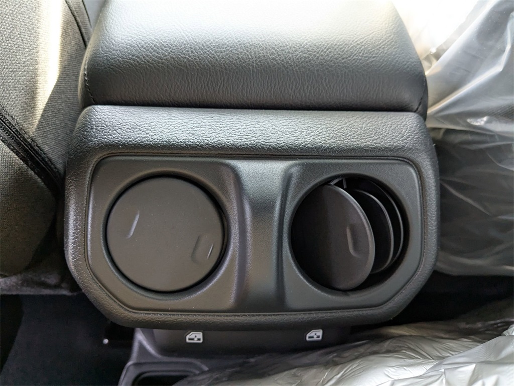 2025 Jeep Wrangler photo 17