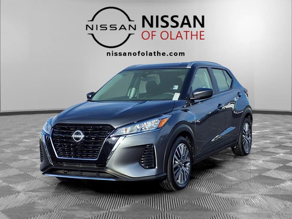2024 Nissan Kicks SV's photo