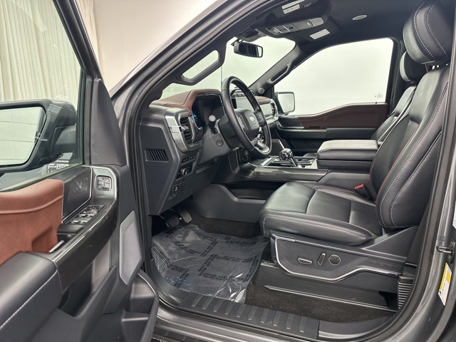 2023 Ford F-150 Lariat photo 8