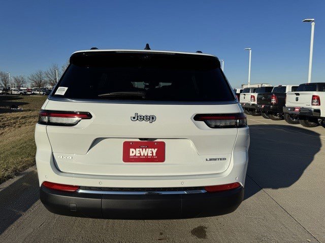 2025 Jeep Grand Cherokee Limited photo 5