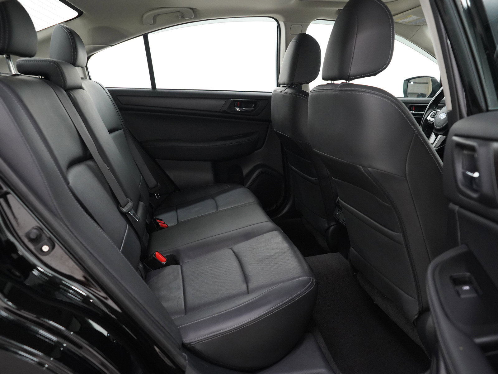 2017 Subaru Legacy Limited photo 11