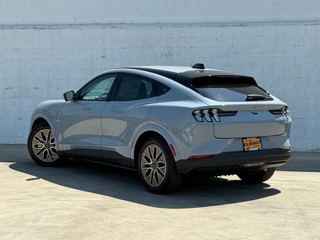 2025 Ford Mustang Mach-E Premium photo 4