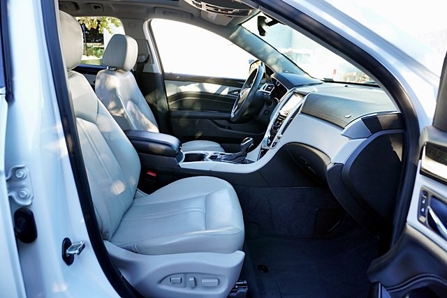 Used 2015 White Cadillac Premium image 10