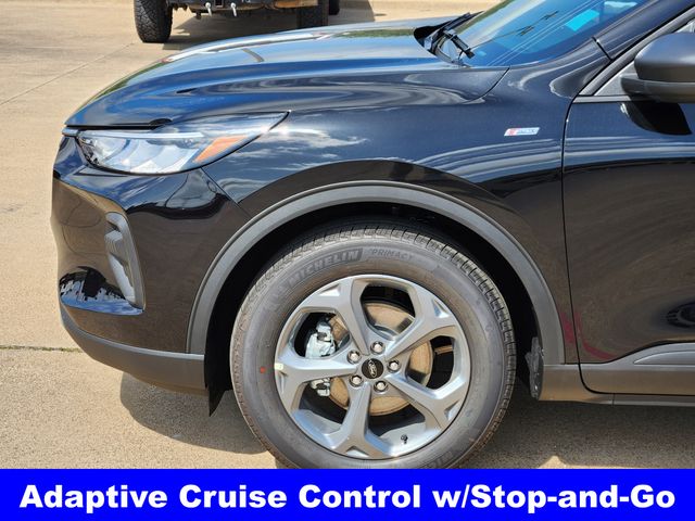 2025 Ford Escape ST-Line photo 7