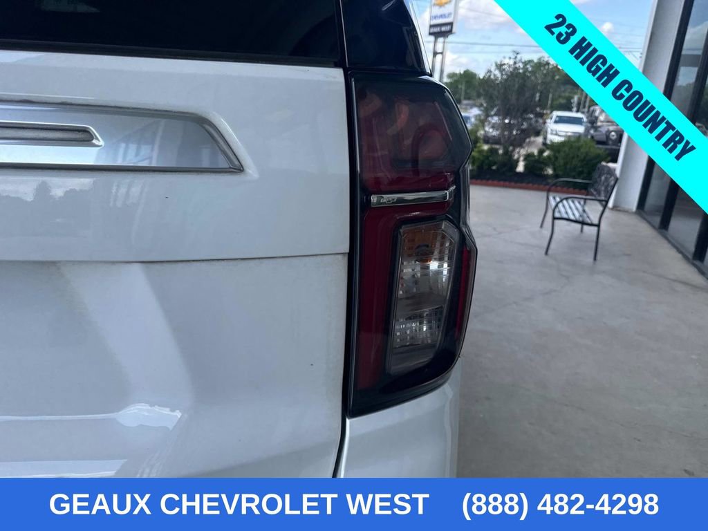 2023 Chevrolet Suburban High Country photo 12