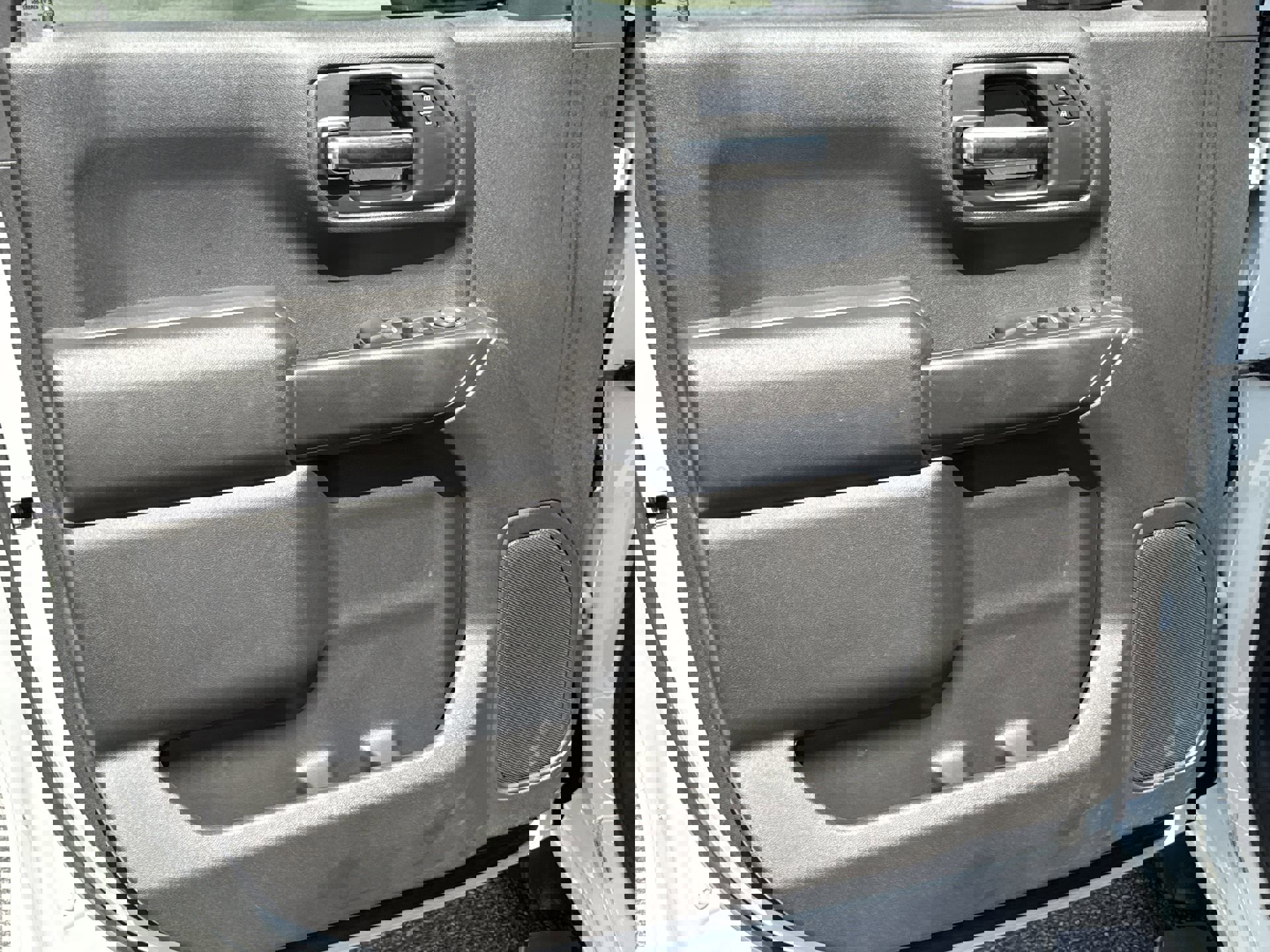 2023 Chevrolet Silverado 1500 Custom photo 11