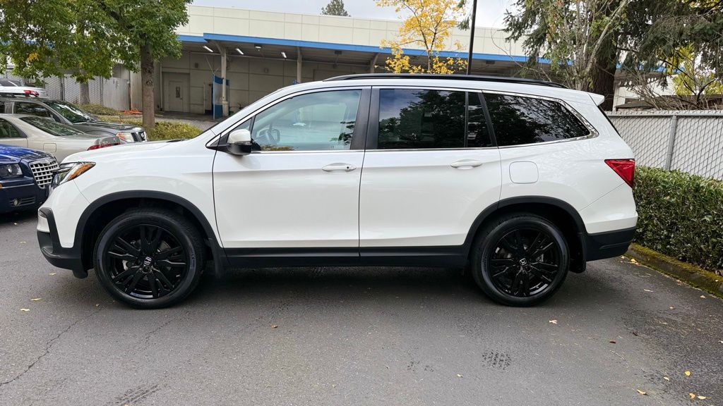 2022 Honda Pilot Special Edition photo 3