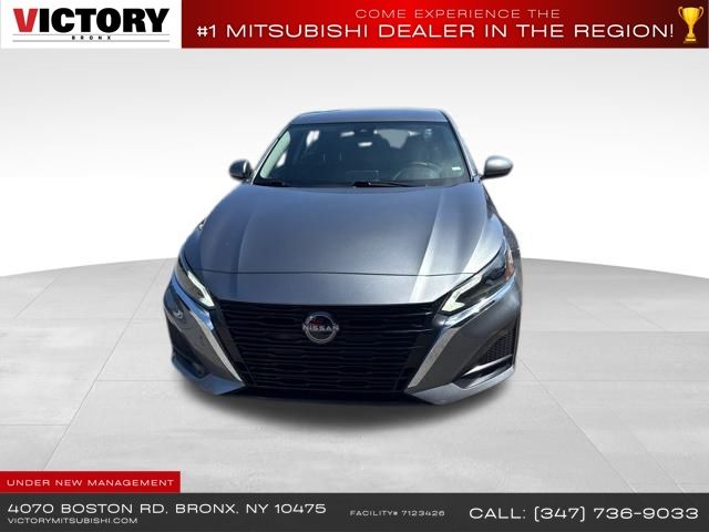 2023 Nissan Altima 2.5 SV photo 2