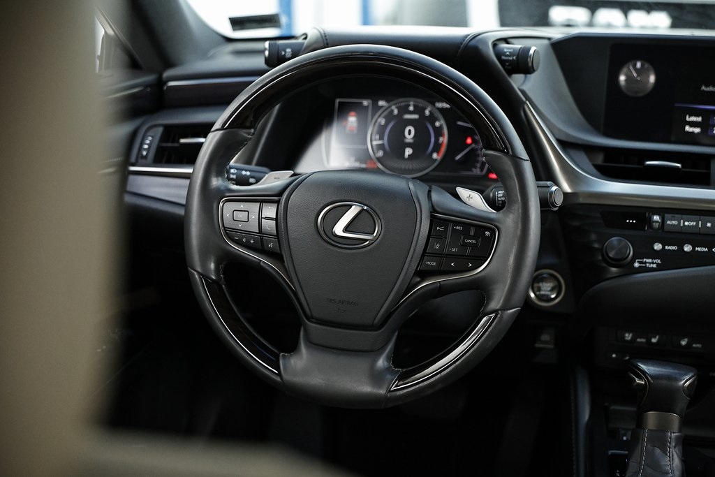 2019 Lexus ES 350 photo 24