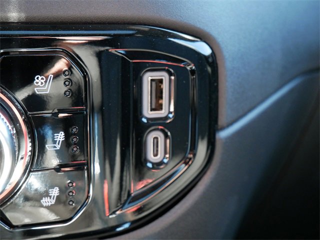 2025 Gmc Sierra 1500 SLT photo 14