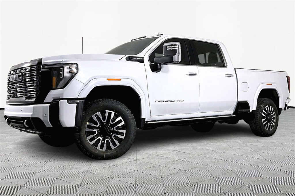 2026 GMC Sierra Denali's photo
