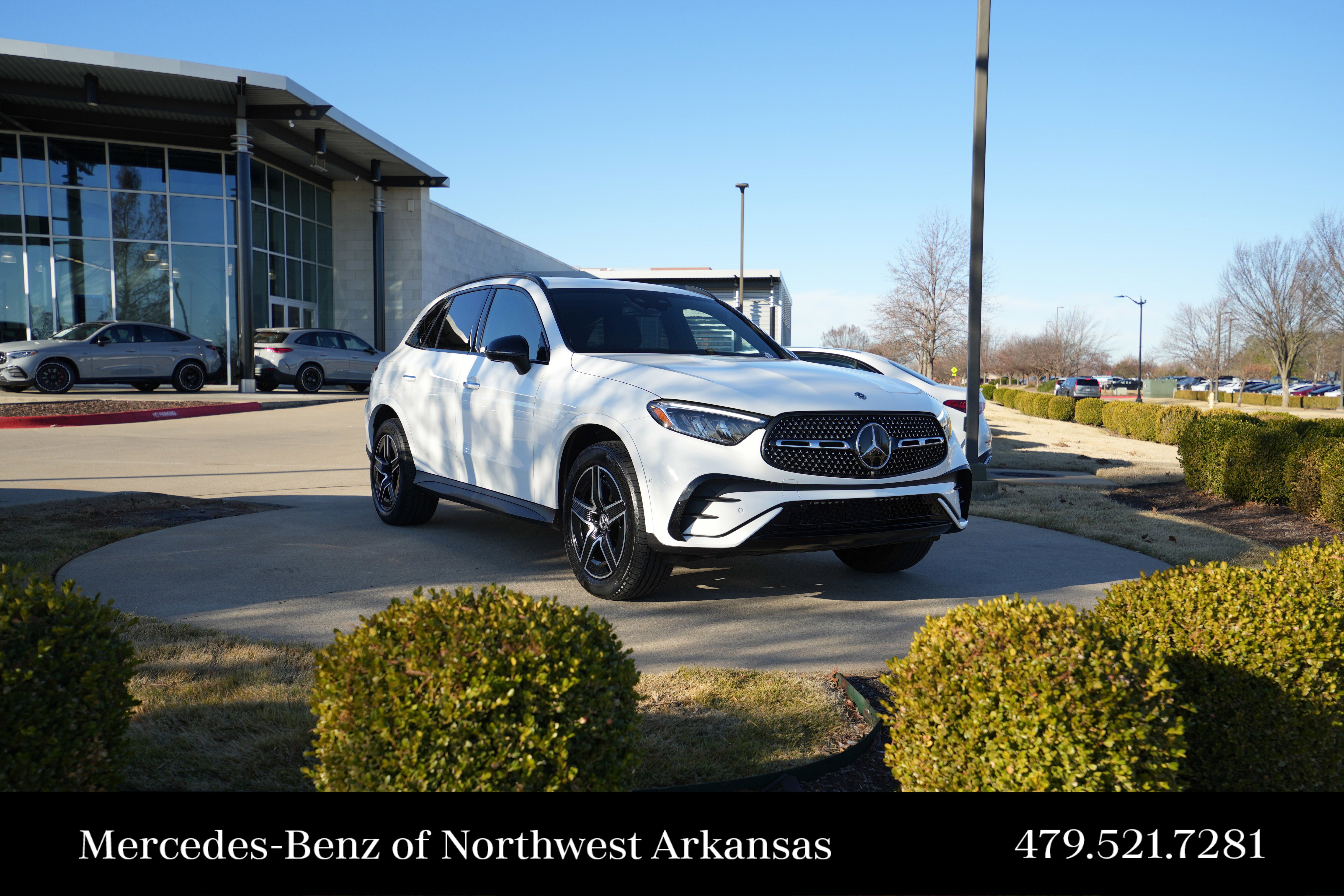 2025 Mercedes-Benz GLC Base's photo