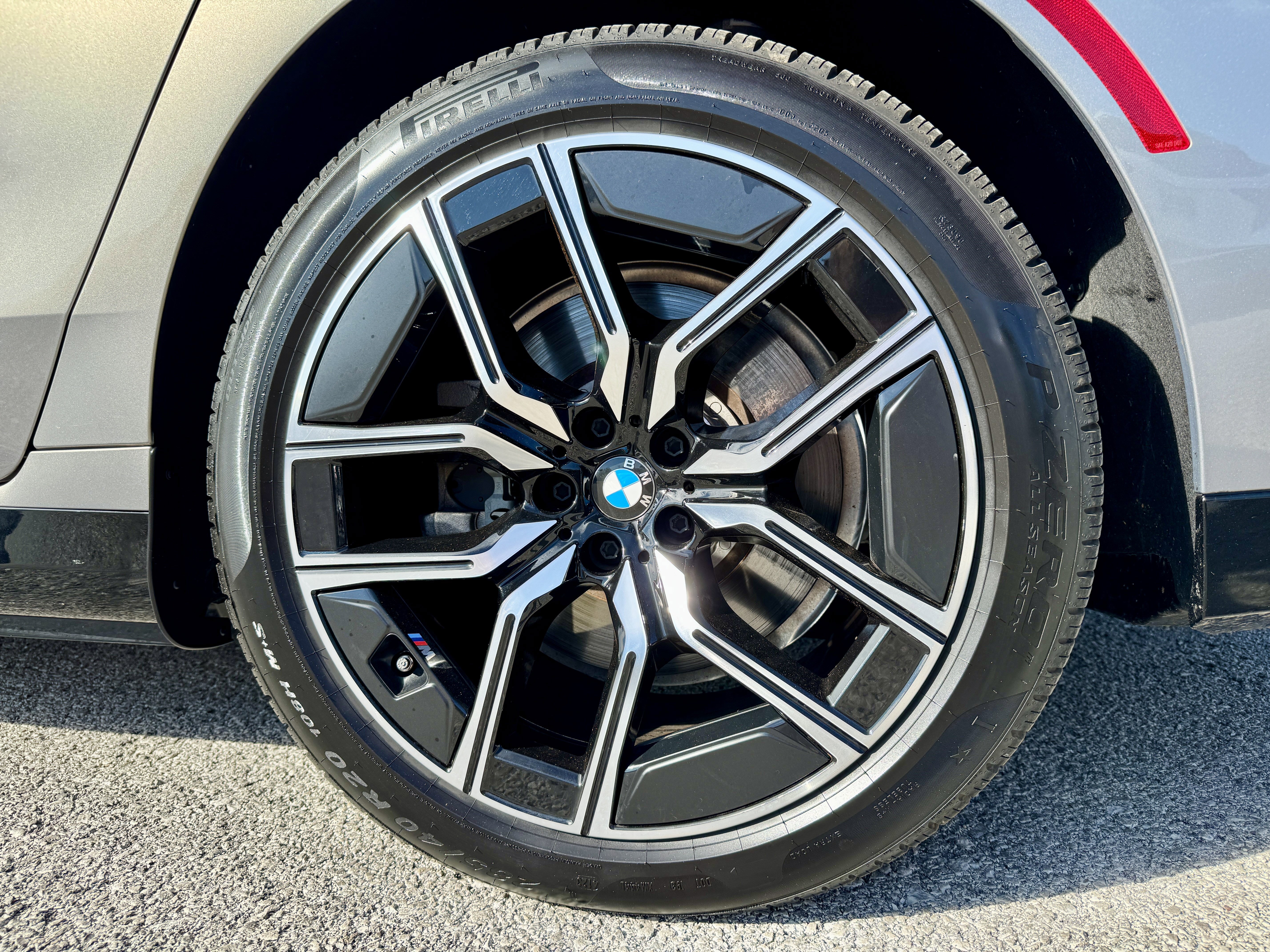 Image of Pre-Owned 2024 BMW i7 eDrive50