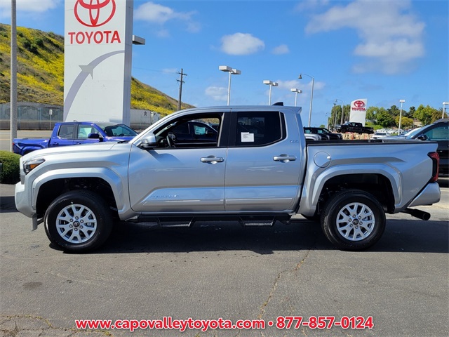 2025 Toyota Tacoma SR5 photo 2