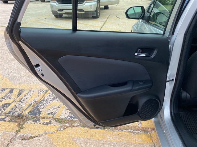 2022 Toyota Prius L photo 15