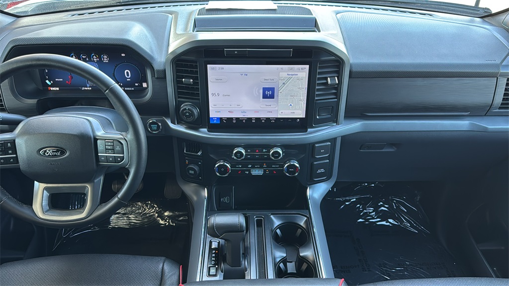 2025 Ford F-150 XLT photo 10