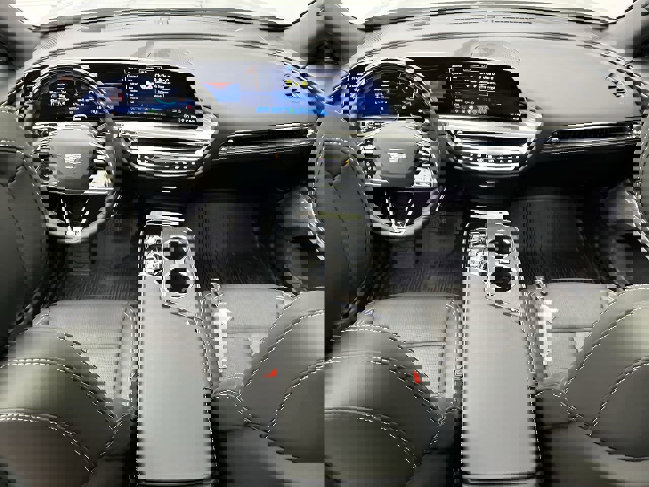 2024 Cadillac Lyriq Luxury photo 4