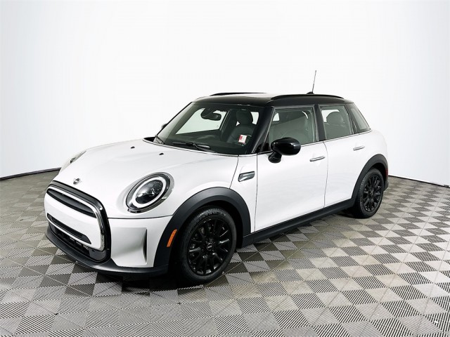 2022 MINI Cooper Signature