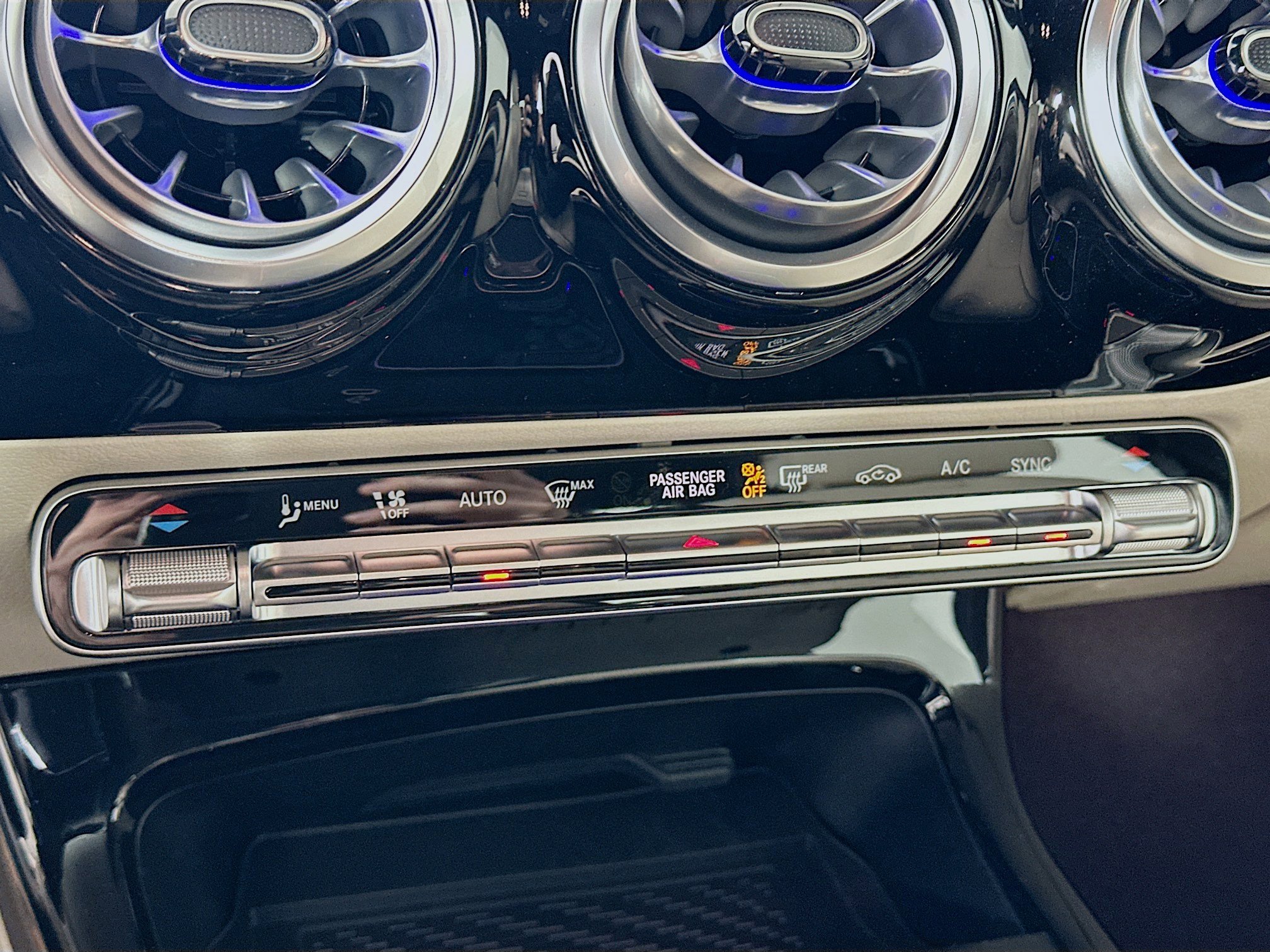 2025 Mercedes Benz CLA 250 4MATIC photo 17