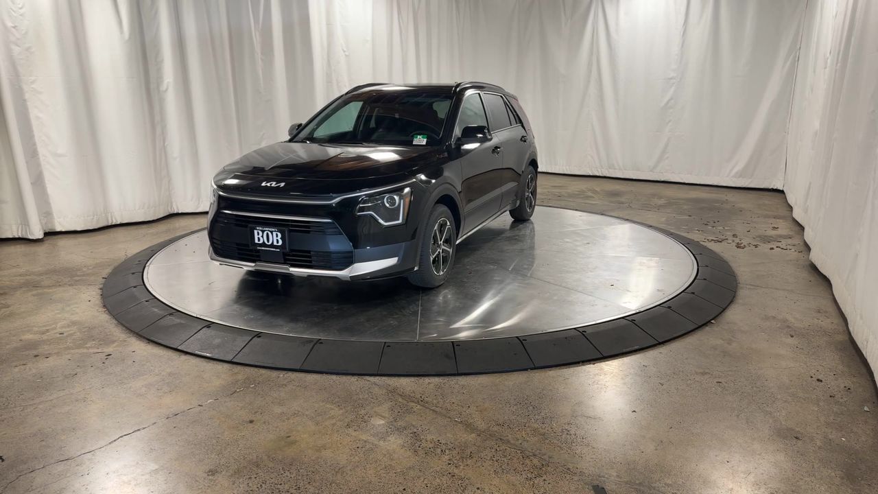 2025 Kia Niro EX photo 4