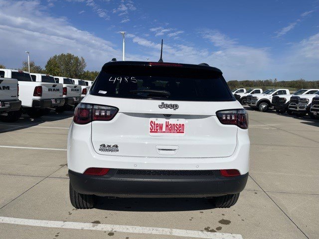 2026 Jeep Compass Limited Altitude photo 3