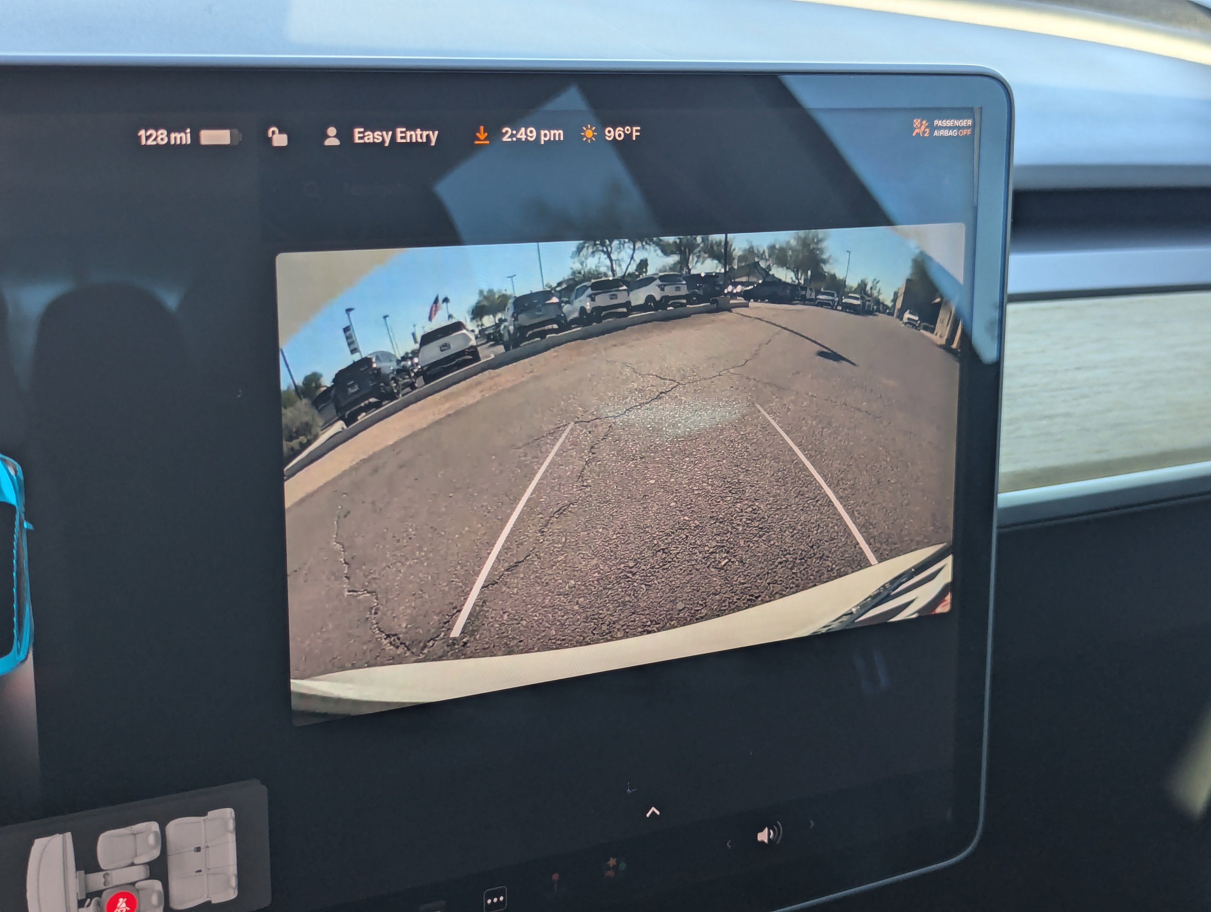 2020 Tesla Model 3 Standard Range Plus photo 9