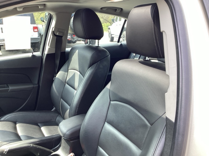 2014 Chevrolet Cruze LTZ photo 17