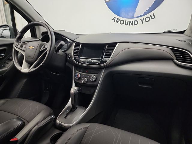2022 Chevrolet Trax LT photo 21