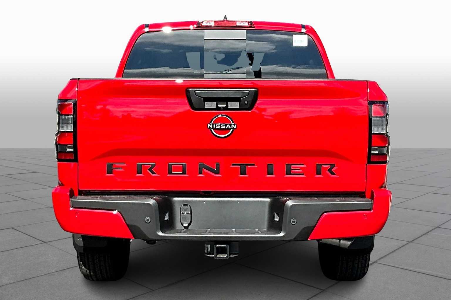 2026 Nissan Frontier SV photo 4