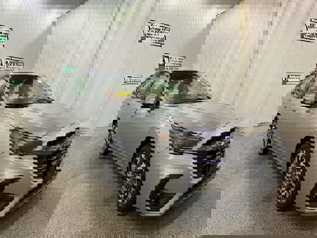 2025 Subaru Legacy Limited's photo