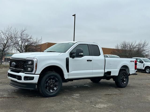 2025 Ford F-250 XL photo 2