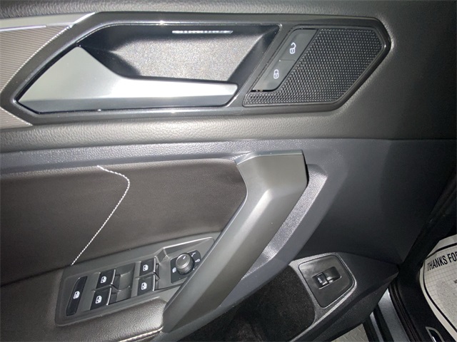 2022 Volkswagen Tiguan SE R-Line Black photo 13
