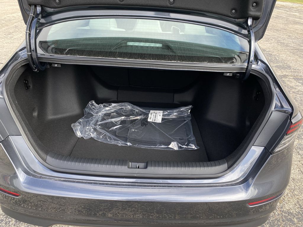 2025 Honda Accord SE photo 13