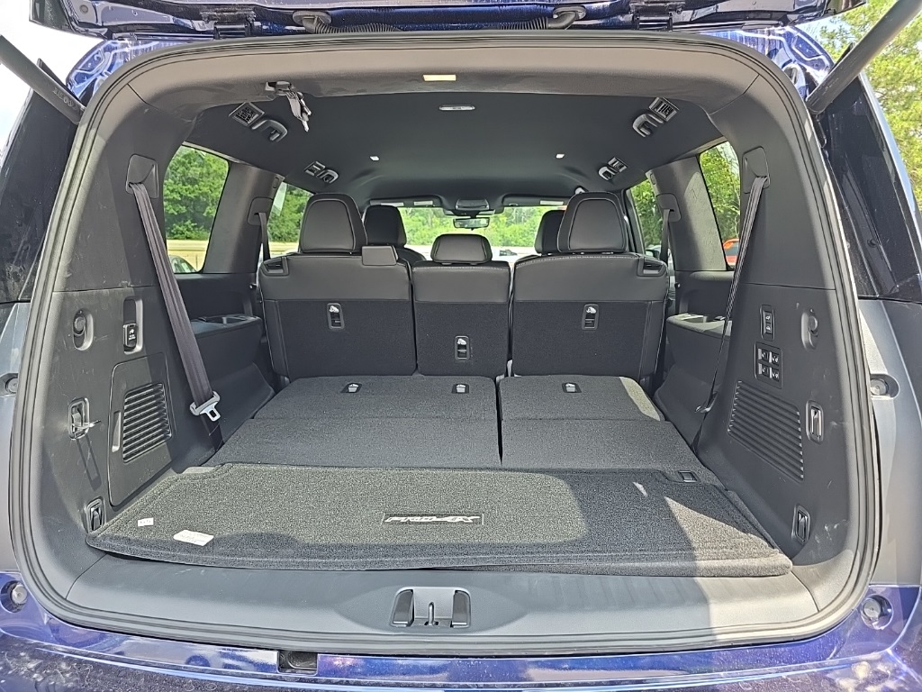 2025 Nissan Armada photo 24