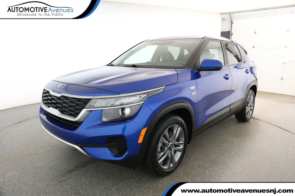 2021 Kia Seltos LX's photo