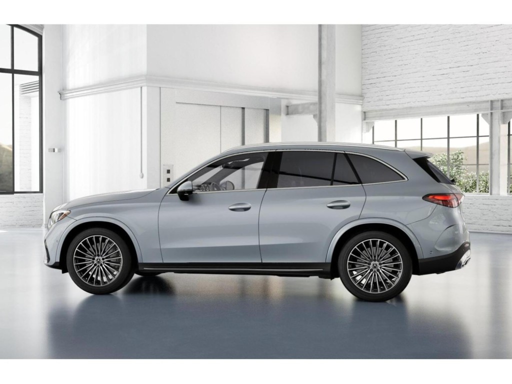 2026 Mercedes Benz GLC 300 photo 32