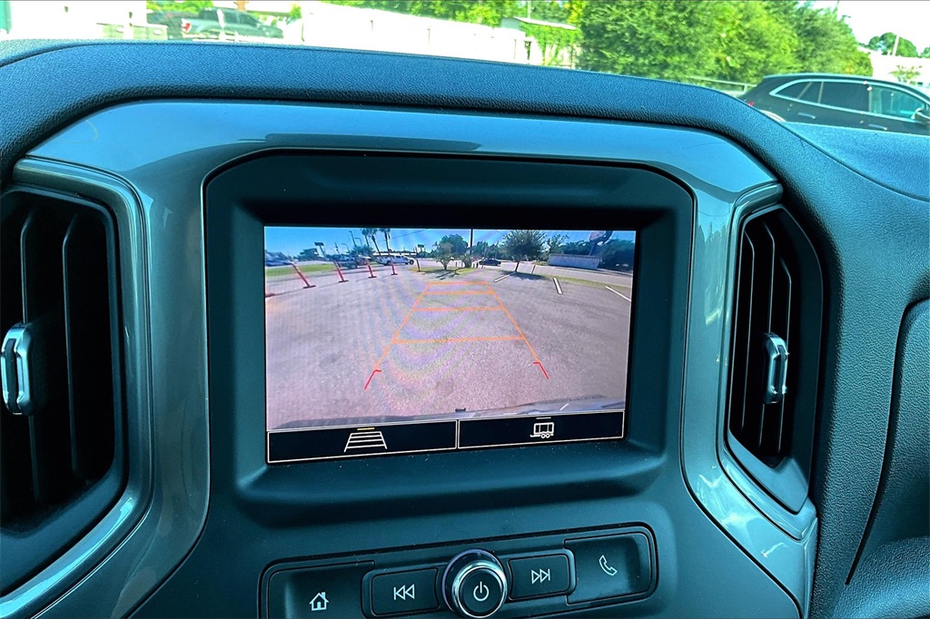 2022 Chevrolet Silverado 1500 Custom photo 15