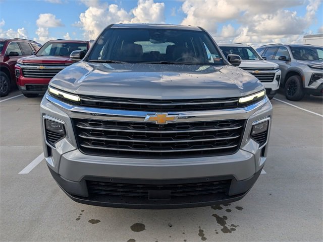 2026 Chevrolet Traverse 1LT photo 2