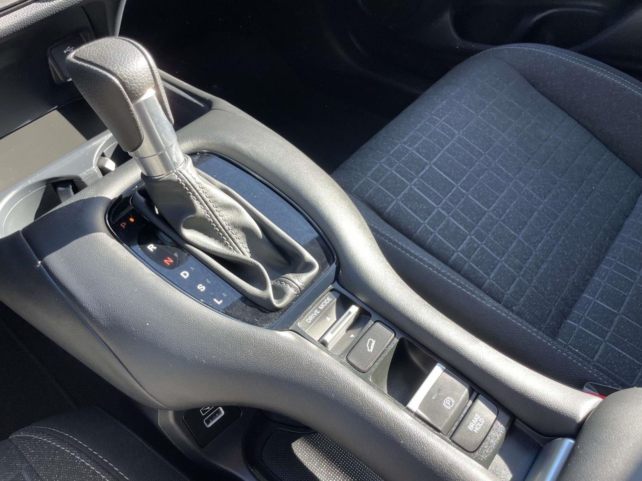 2023 Honda HR-V LX photo 23